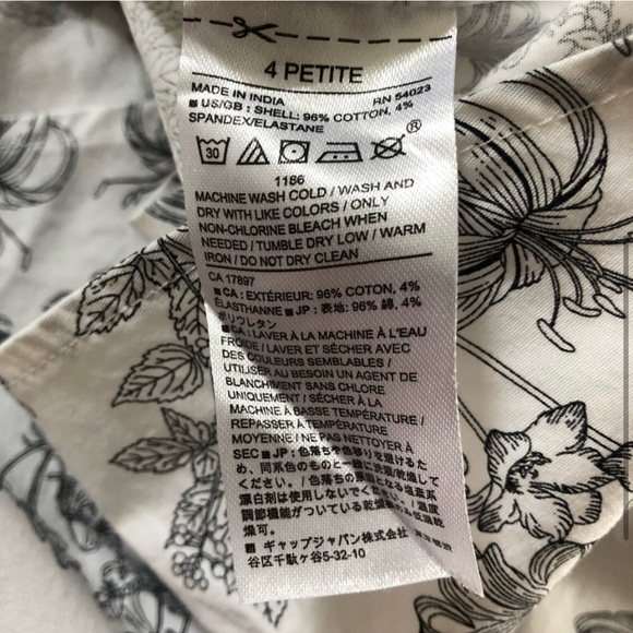 Banana Republic Tailored Fit Sleeveless Black and White Size 4P - Picture 3 of 5